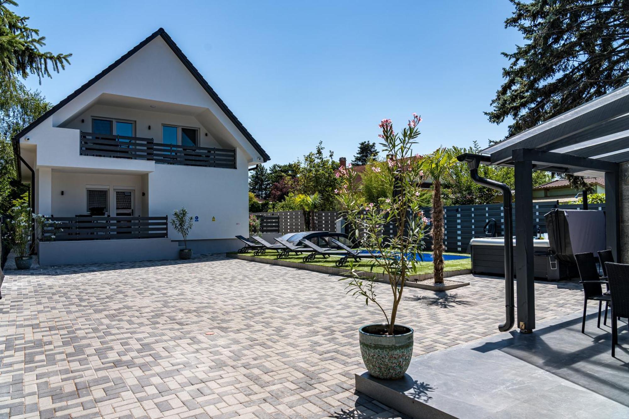 Balatonic Lime Apartmanhaz Siófok Eksteriør bilde